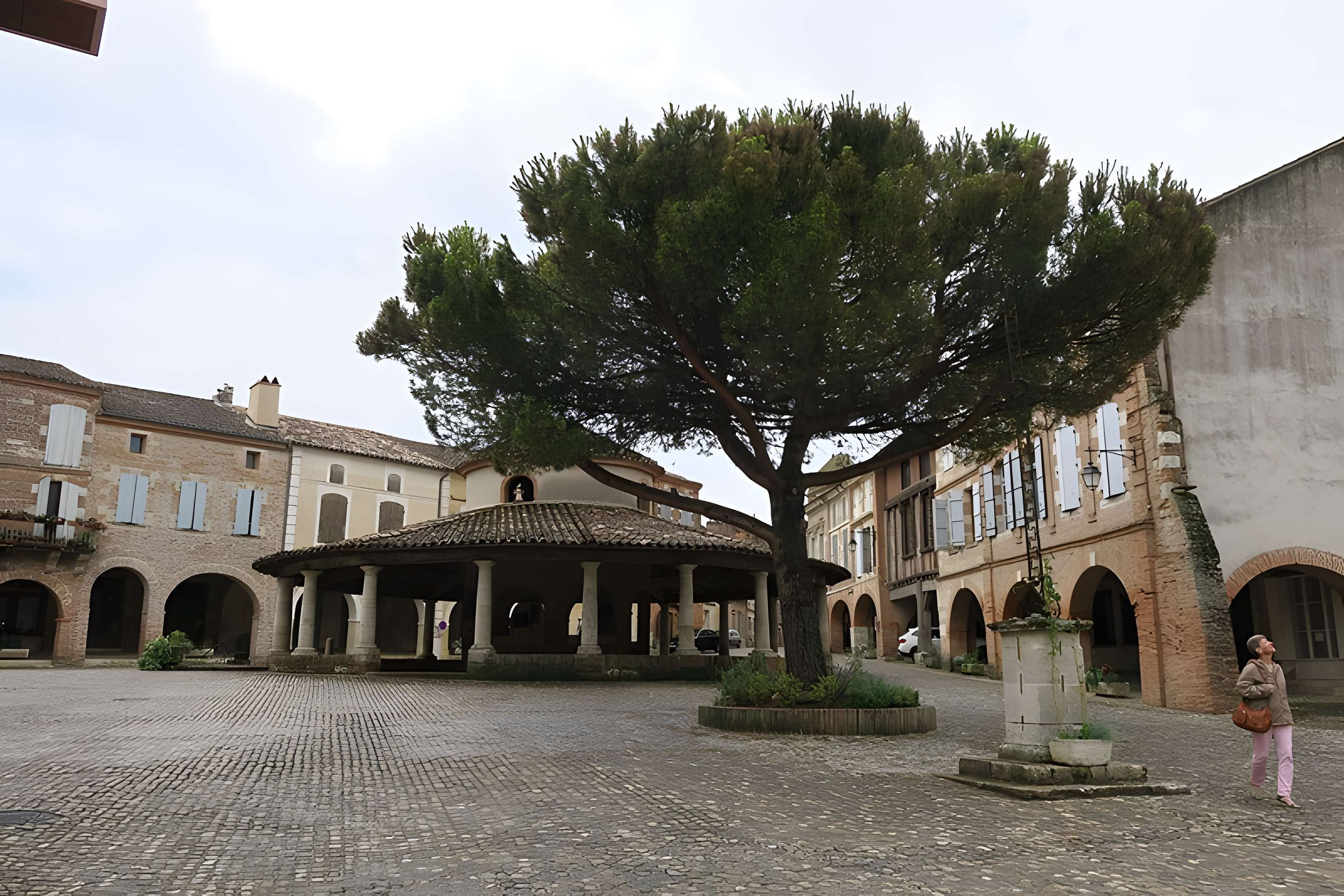Halle aux grains d'Auvillar