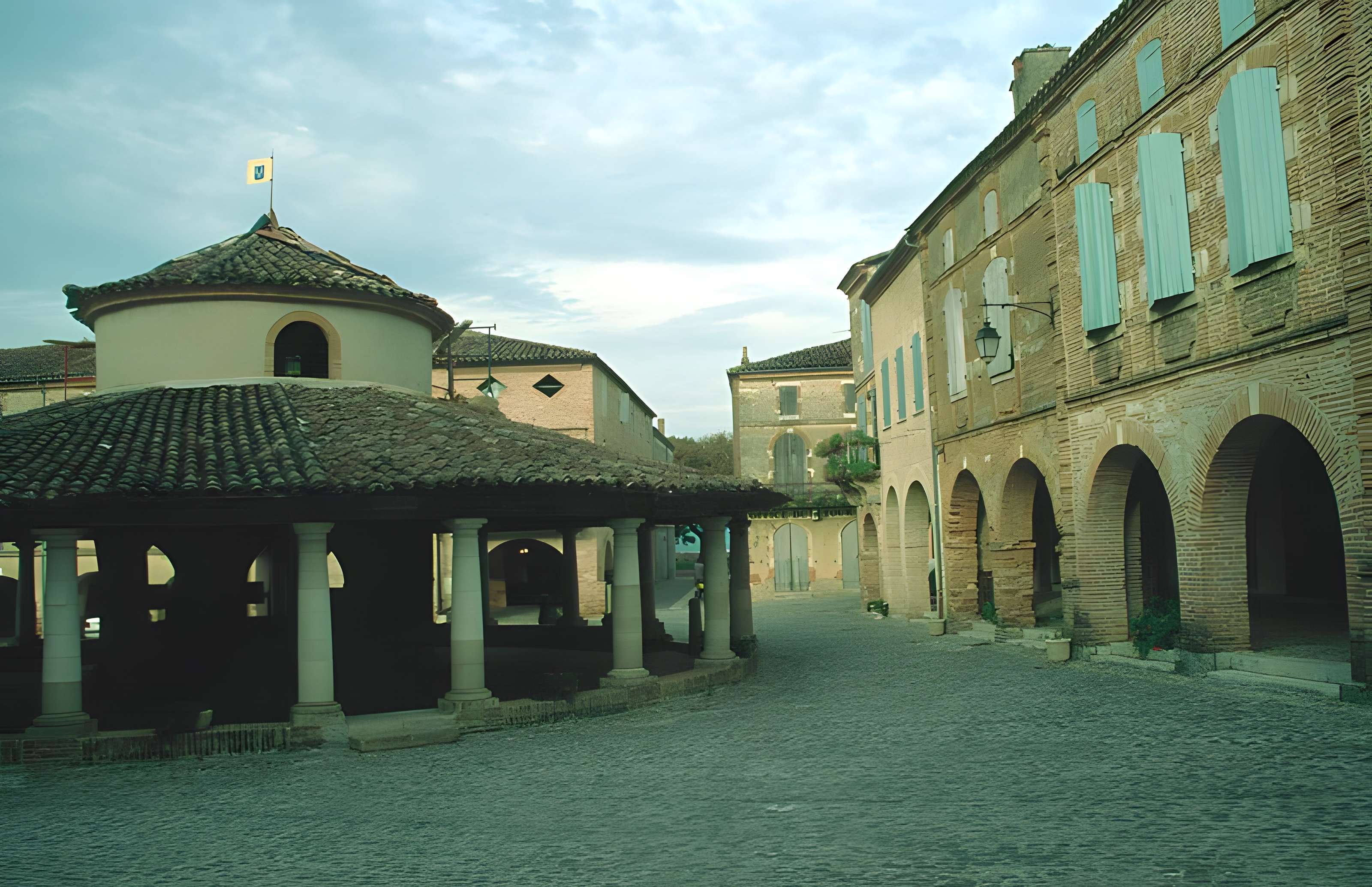 Halle aux grains d'Auvillar