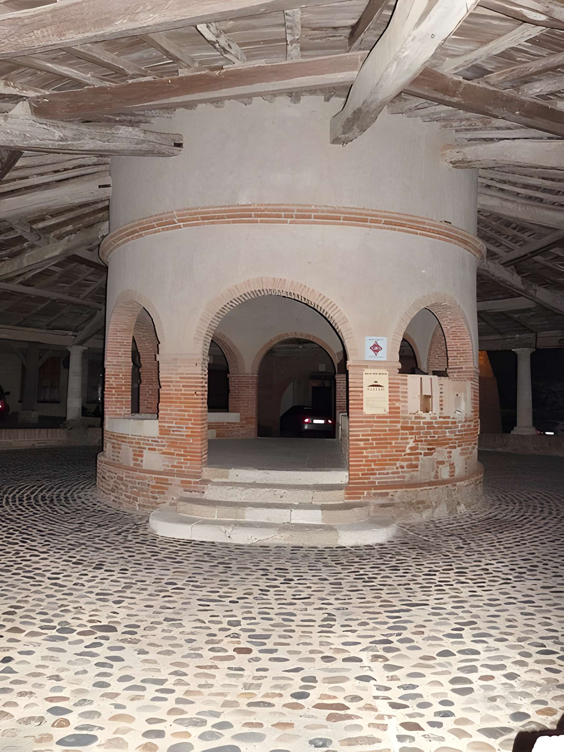 Halle aux grains d'Auvillar