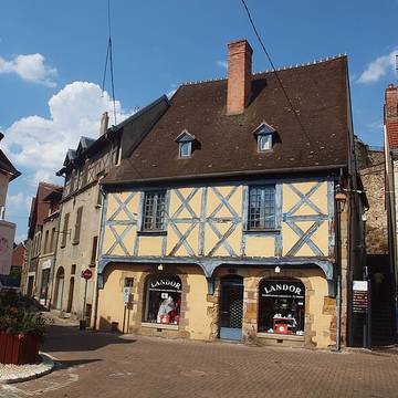 Maison, 2 Rue des Serruriers à Montluçon