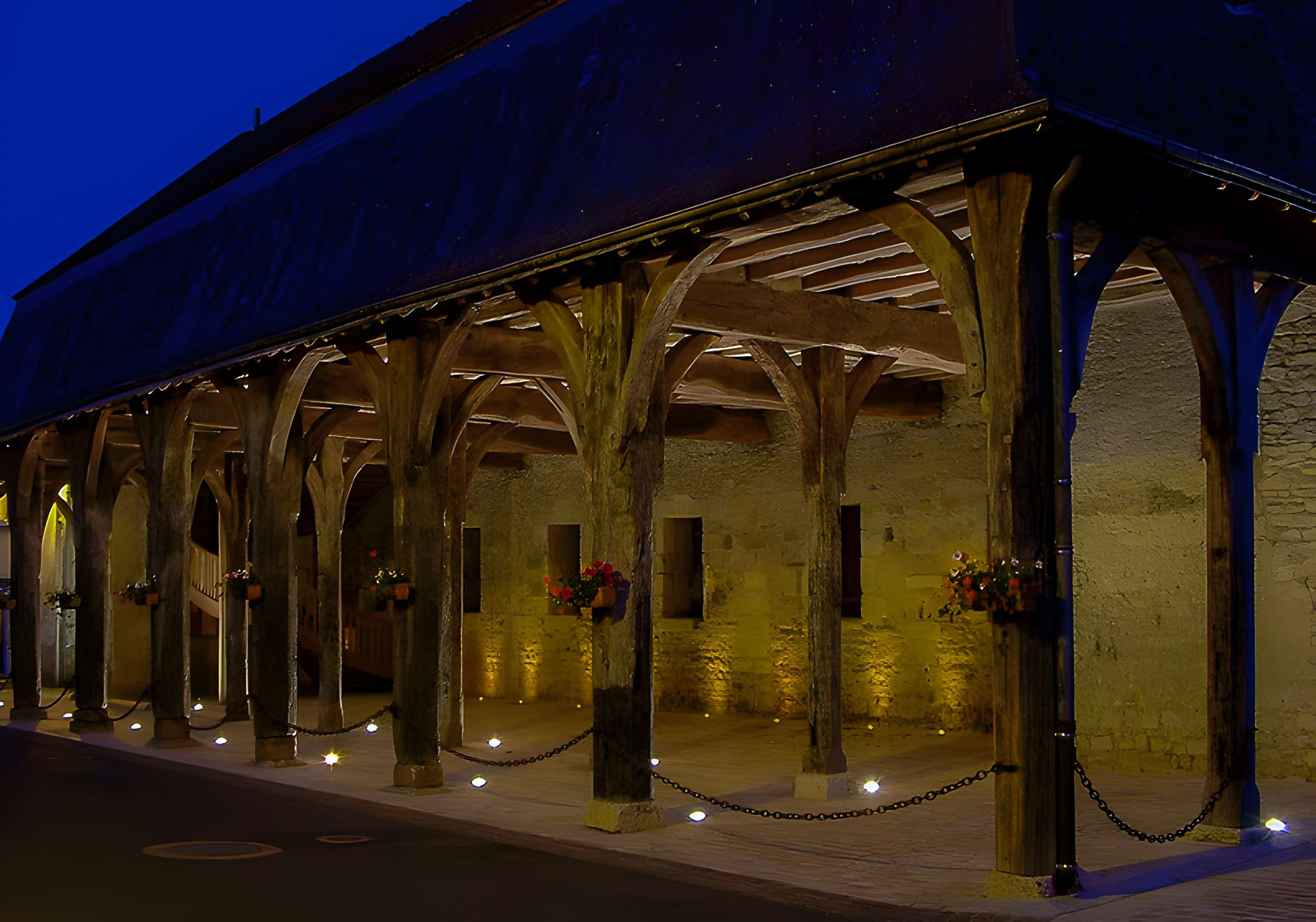 Halle aux laines de Montrésor