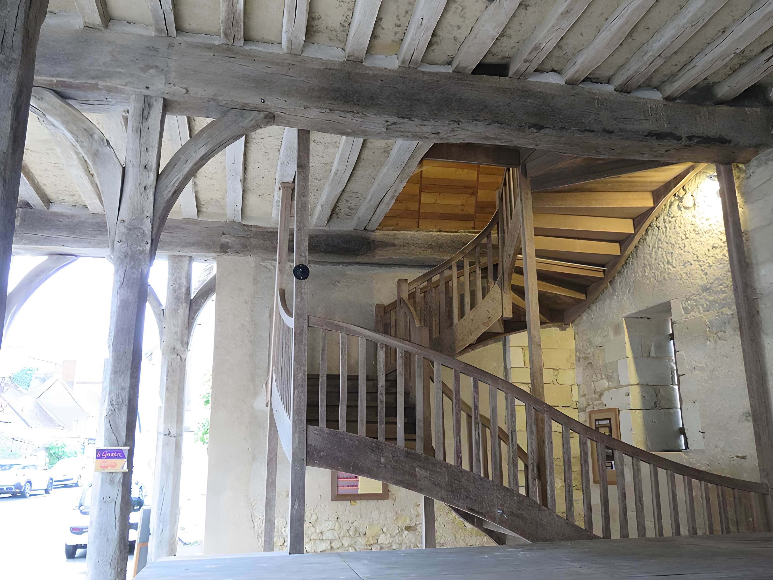 Halle aux laines de Montrésor