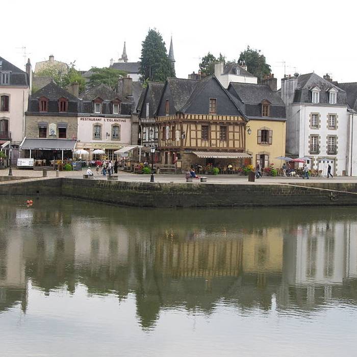 Photo de Maison, 21 Place Saint-Sauveur à Auray