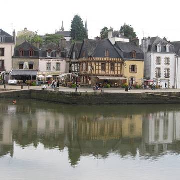 Maison, 21 Place Saint-Sauveur à Auray