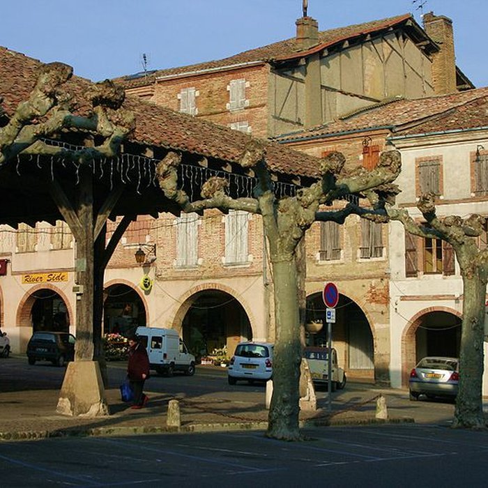 Photo de Halle de Beaumont-de-Lomagne
