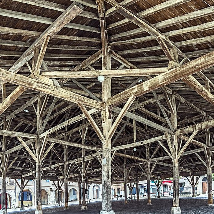 Photo de Halle de Beaumont-de-Lomagne