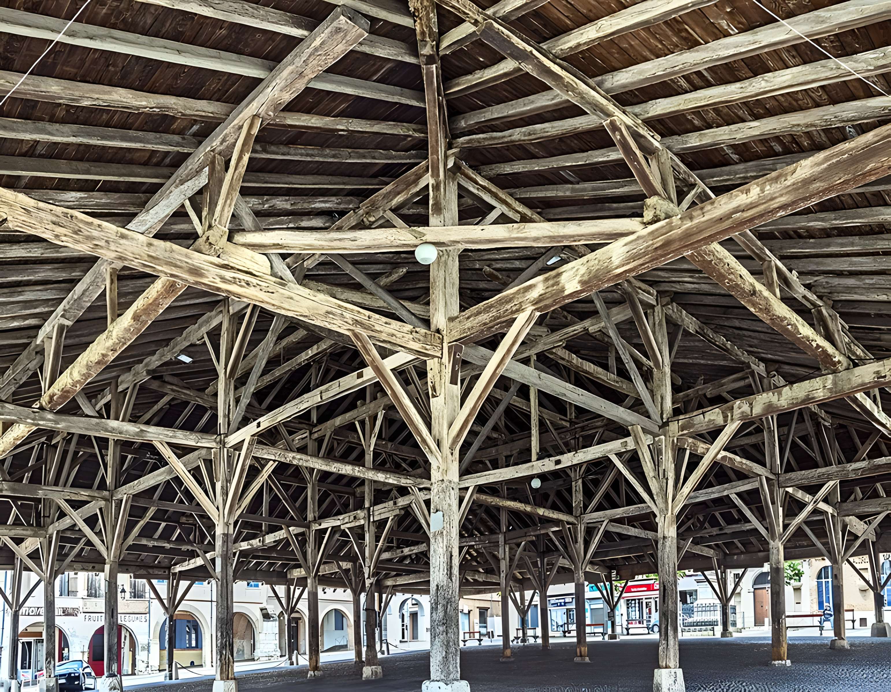 Halle de Beaumont-de-Lomagne