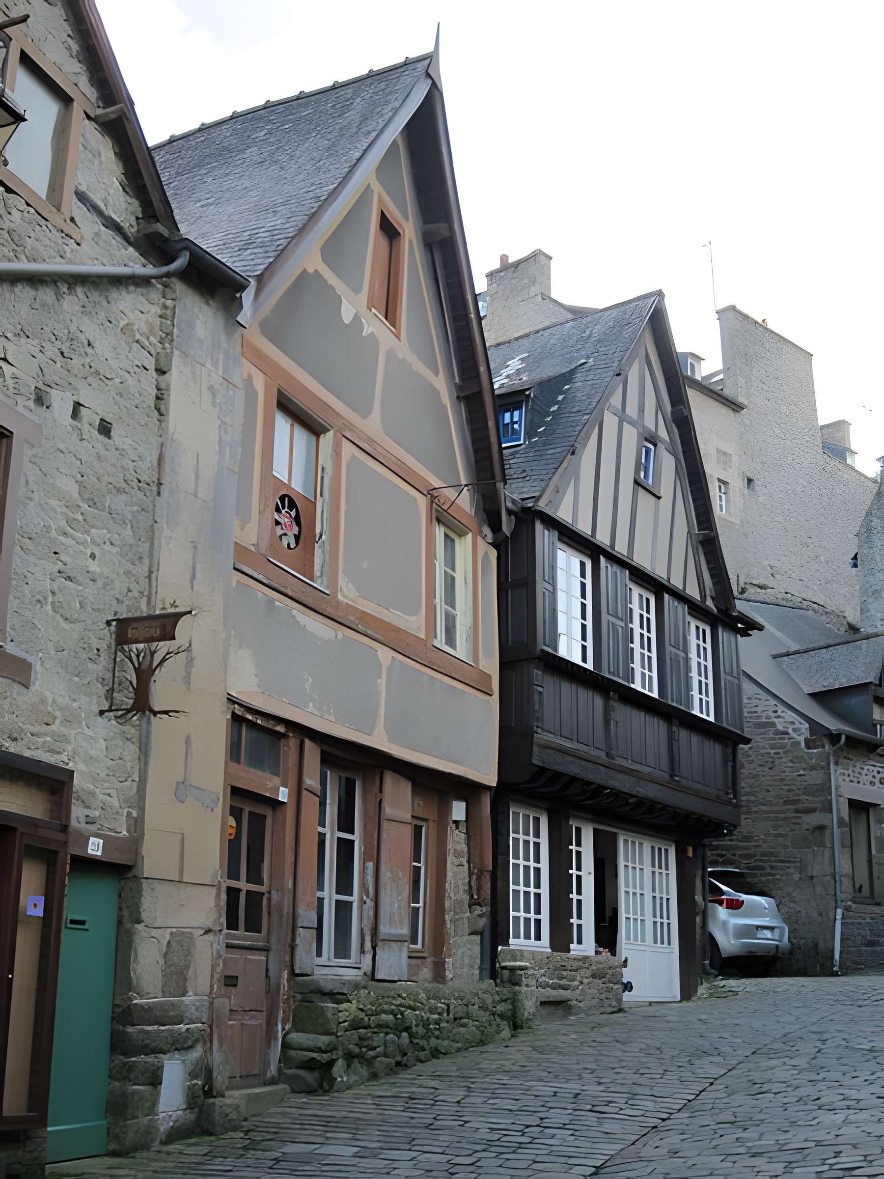 Maison, 24 Rue du Jerzual à Dinan