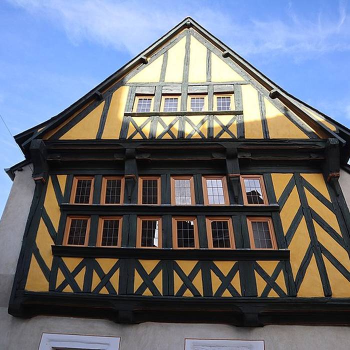 Photo de Maison, 25 Place de lÉglise à Grand-Fougeray