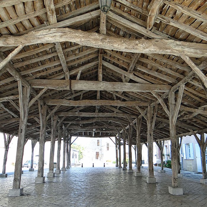 Photo de Halle de Gontaud-de-Nogaret