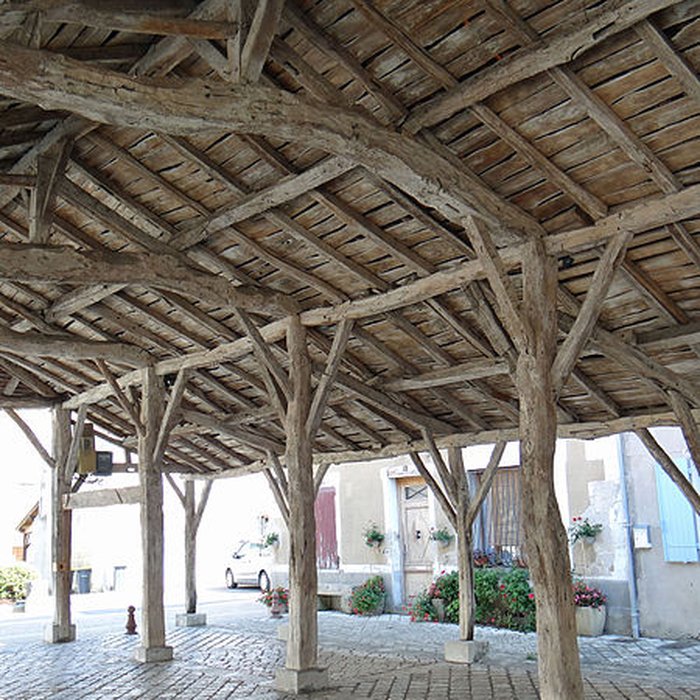 Photo de Halle de Gontaud-de-Nogaret