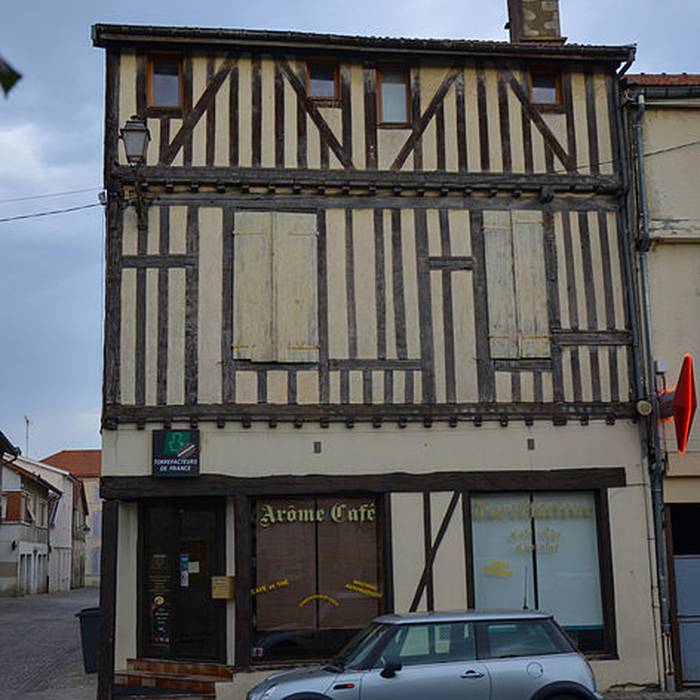 Photo de Maison, 31 Rue Émile Giros à Saint-Dizier