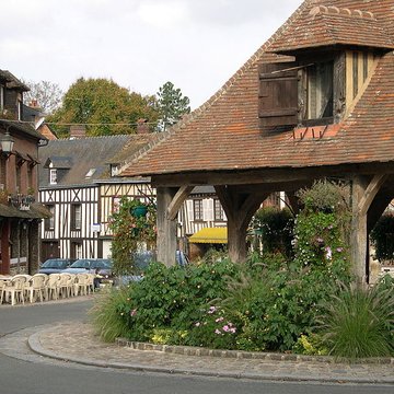 Halle de Lyons-la-Forêt