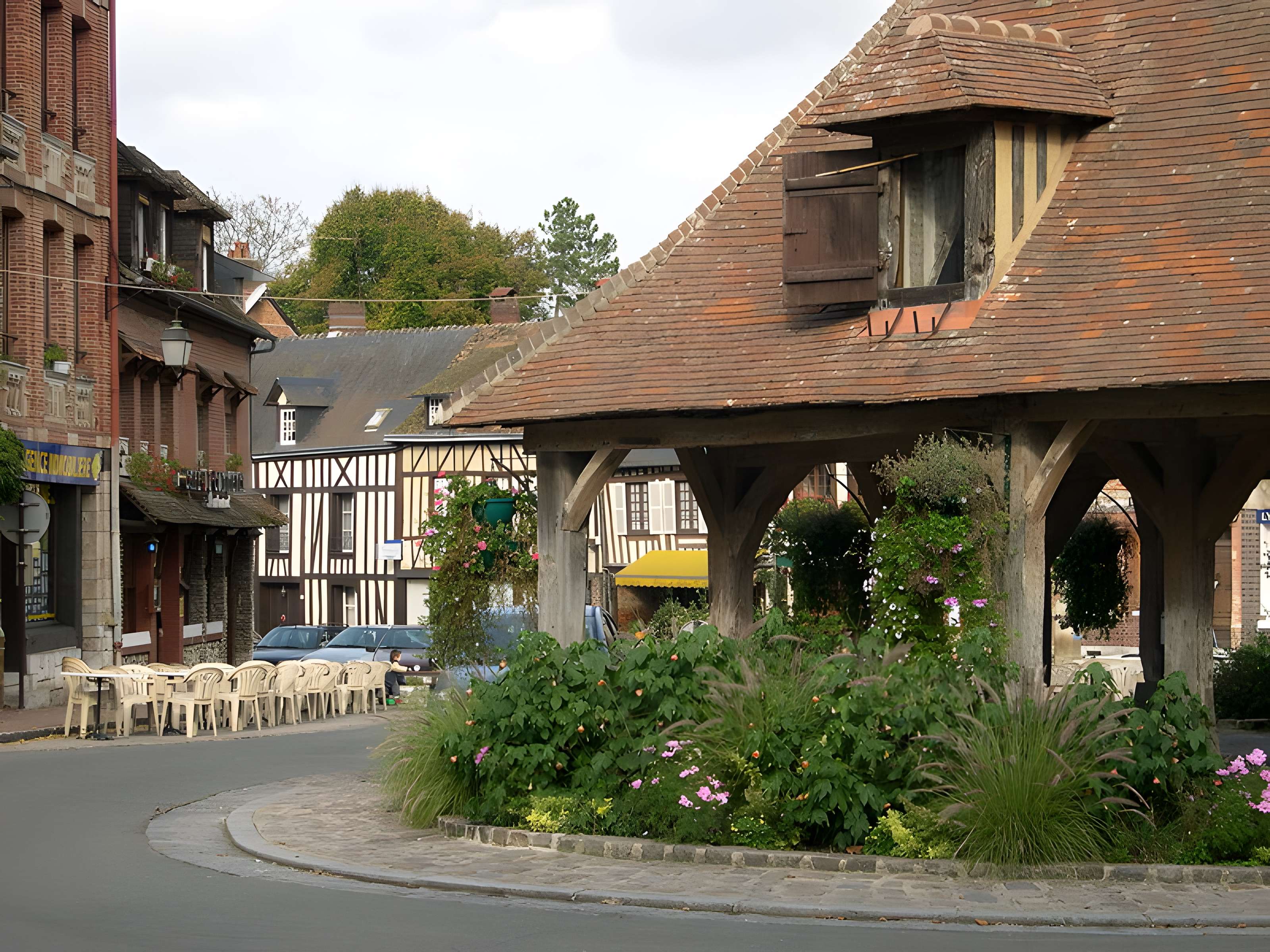 Halle de Lyons-la-Forêt