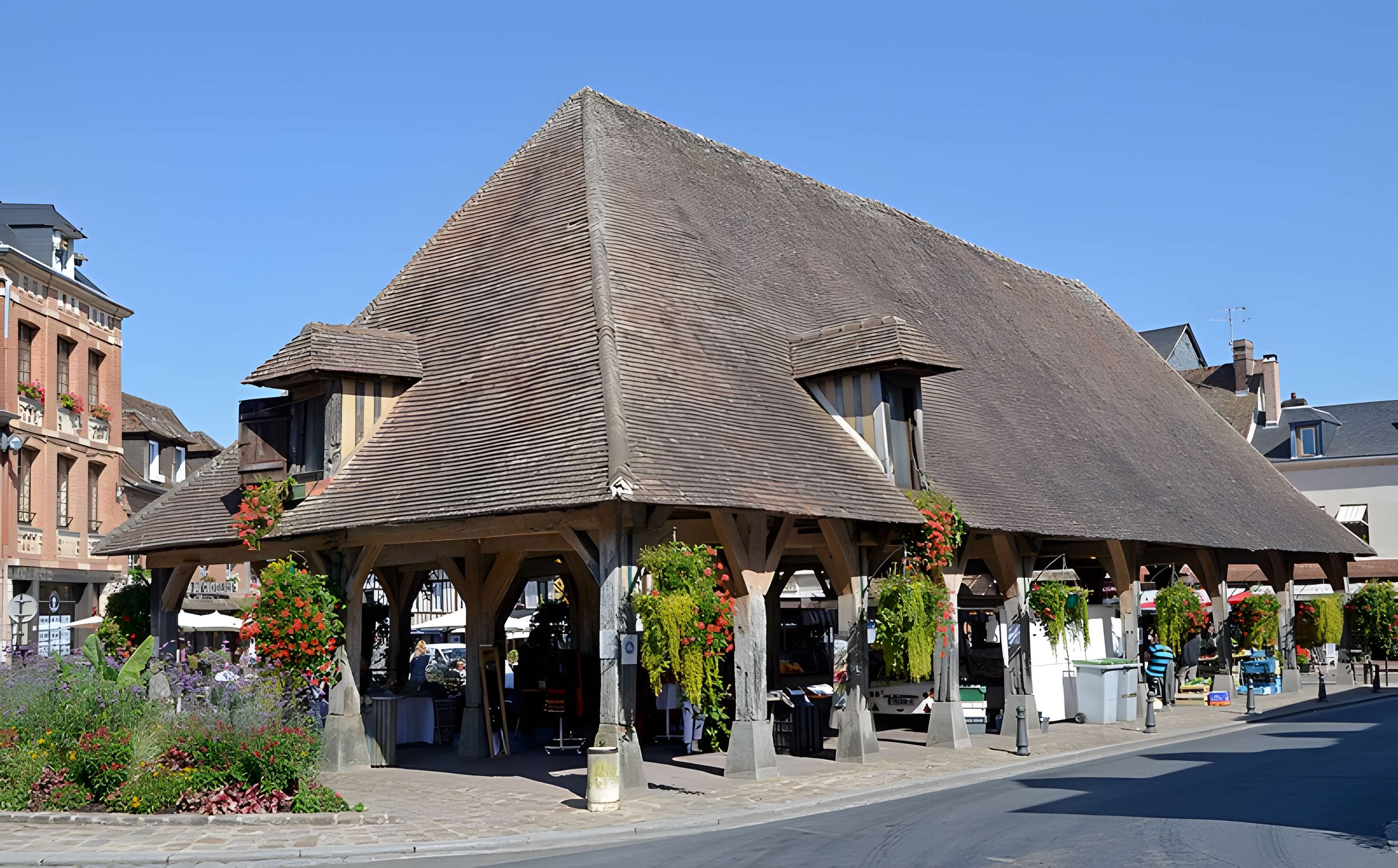 Halle de Lyons-la-Forêt