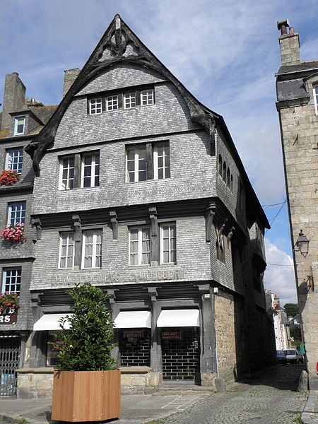 Photo de Maison, 48 Place du Centre à Guingamp