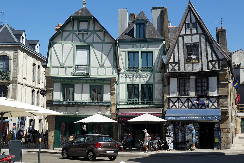 Maison, 5 Place de la République à Auray