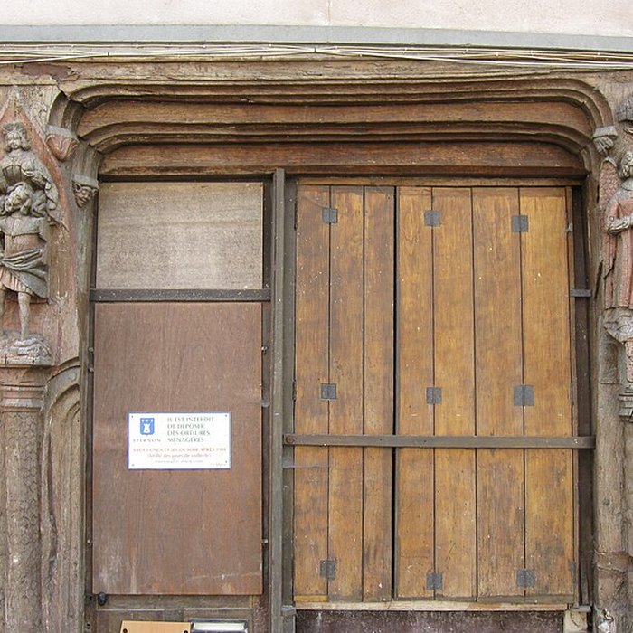 Photo de Maison, 5 Place du Change à Épernon