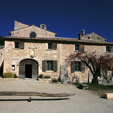 Abbaye Saint-Hilaire de Ménerbes