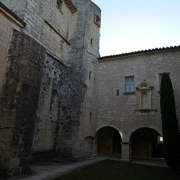 Abbaye Saint-Hilaire de Ménerbes