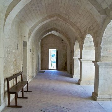 Abbaye Saint-Hilaire de Ménerbes