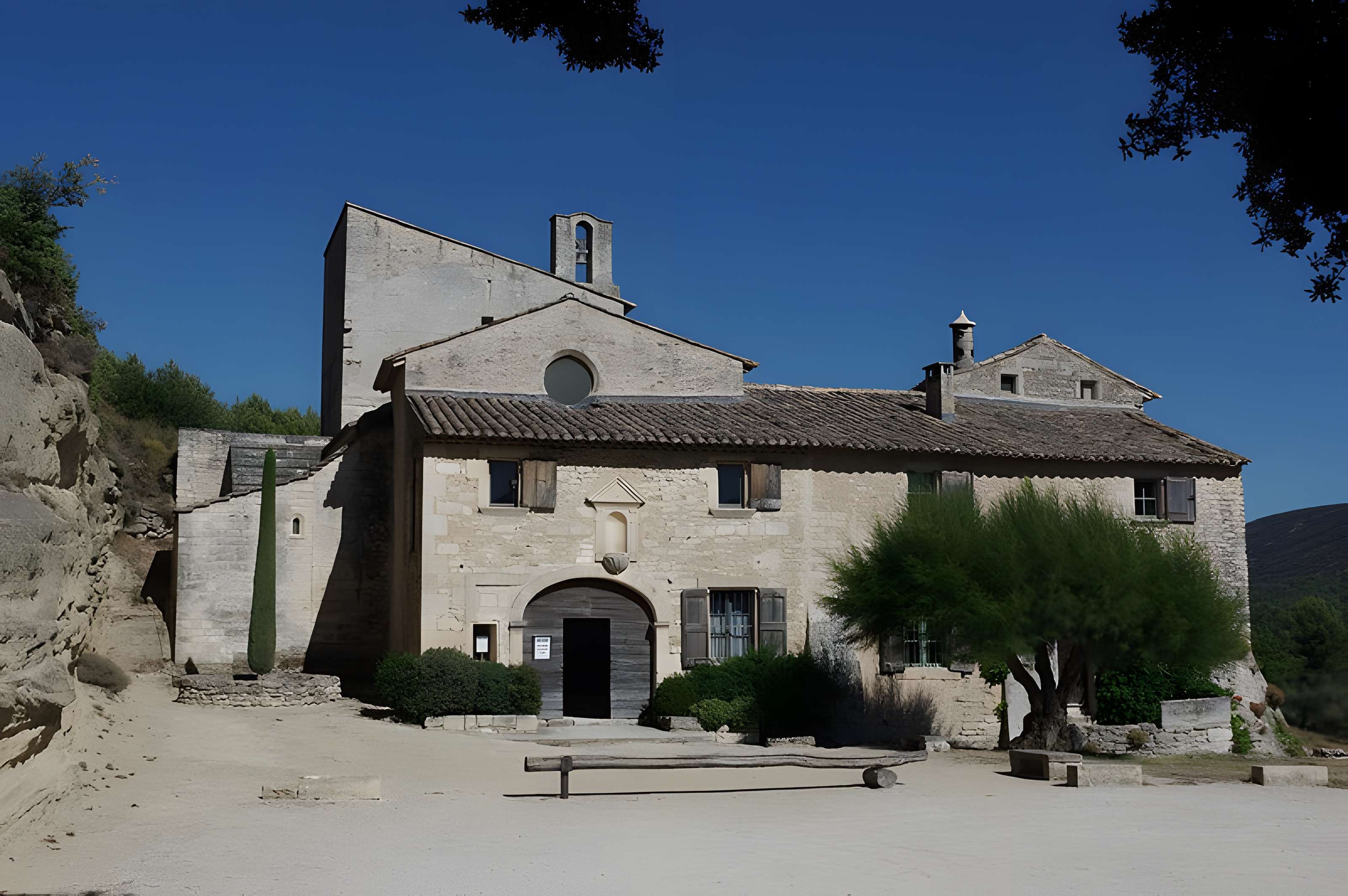 Abbaye Saint-Hilaire de Ménerbes