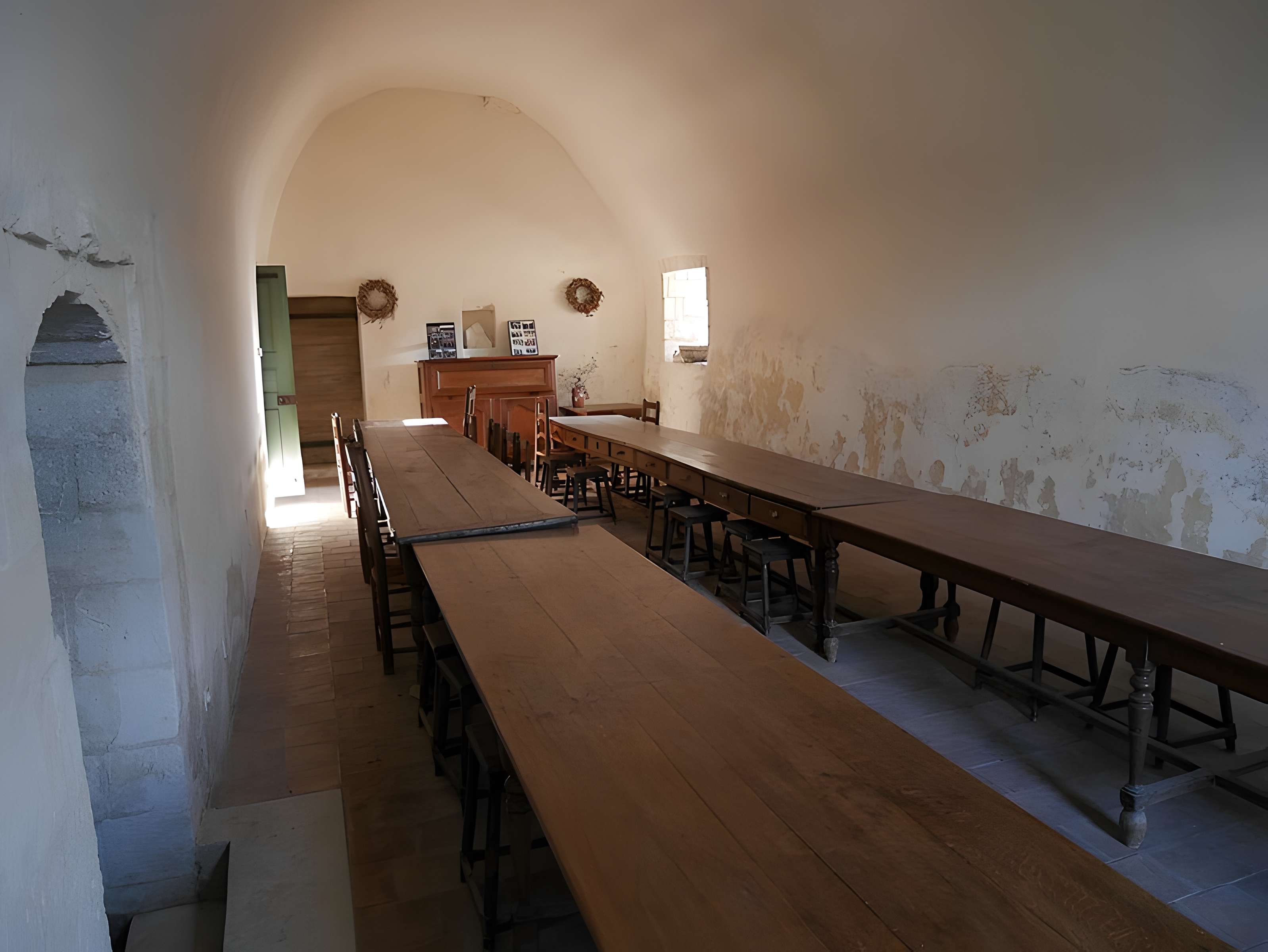 Abbaye Saint-Hilaire de Ménerbes