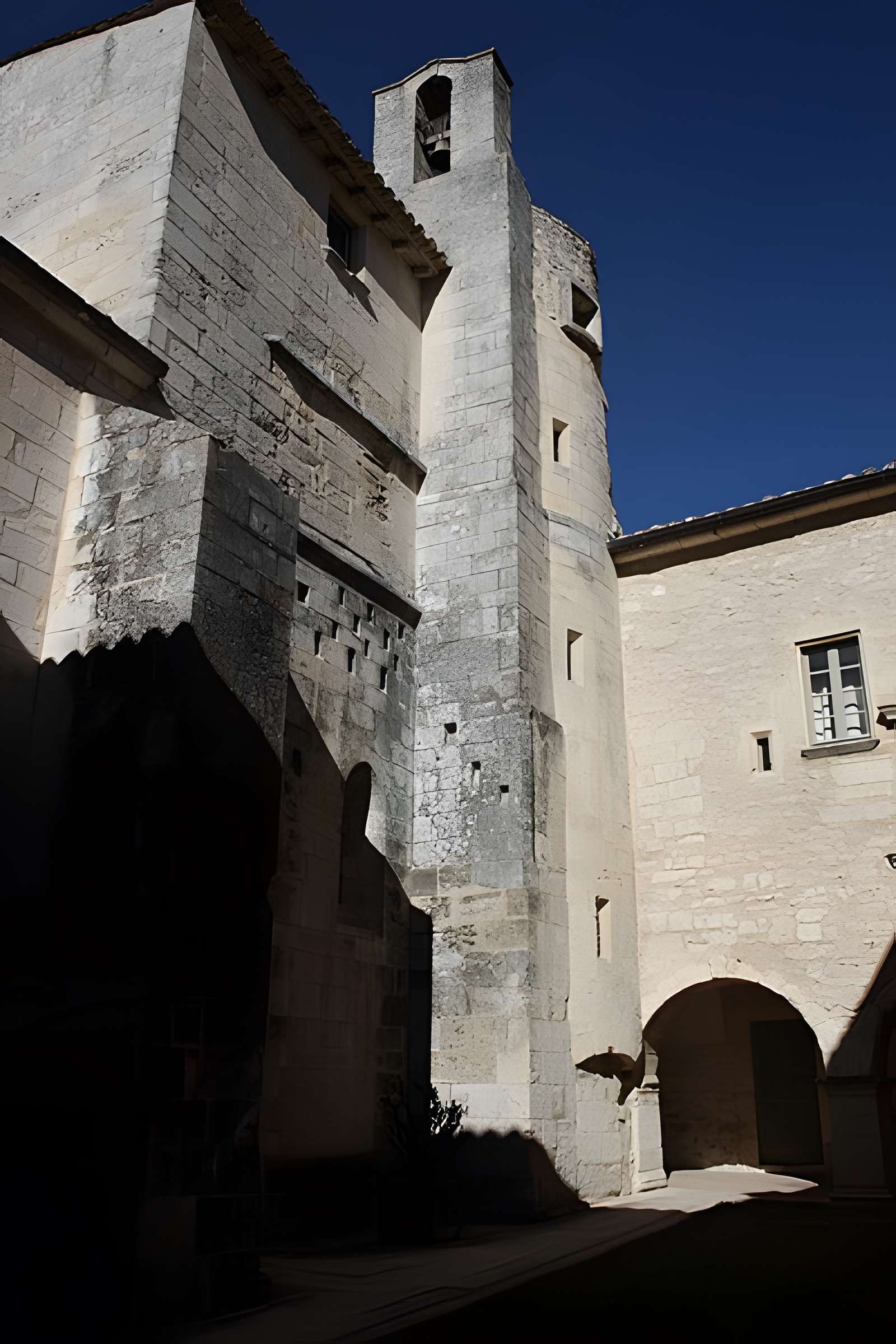 Abbaye Saint-Hilaire de Ménerbes