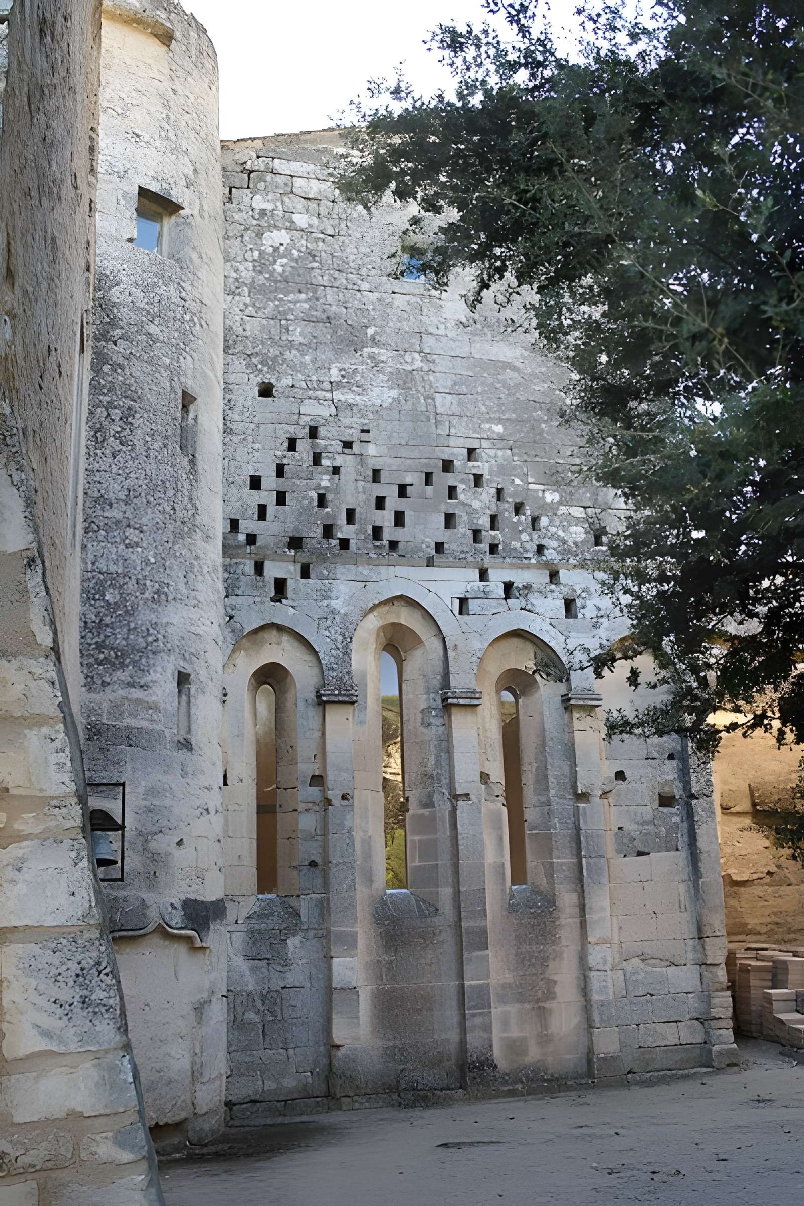 Abbaye Saint-Hilaire de Ménerbes
