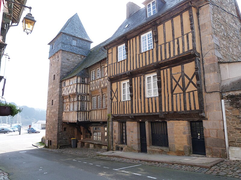 Maison, 56 Rue Ernest-Renan à Tréguier