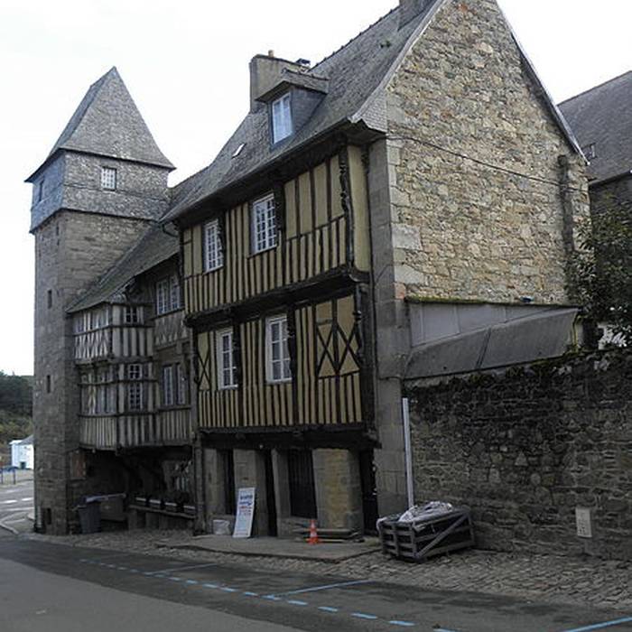 Photo de Maison, 56 Rue Ernest-Renan à Tréguier