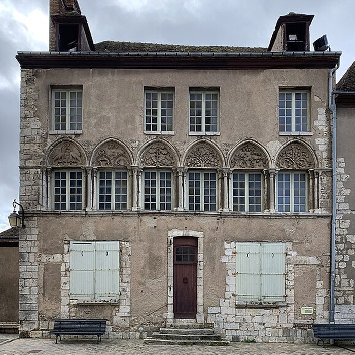 Photo de Maison, 7 Place de la Cathédrale à Chartres