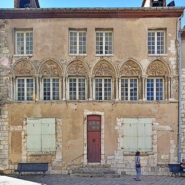 Maison, 7 Place de la Cathédrale à Chartres