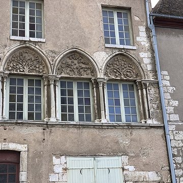 Maison, 7 Place de la Cathédrale à Chartres
