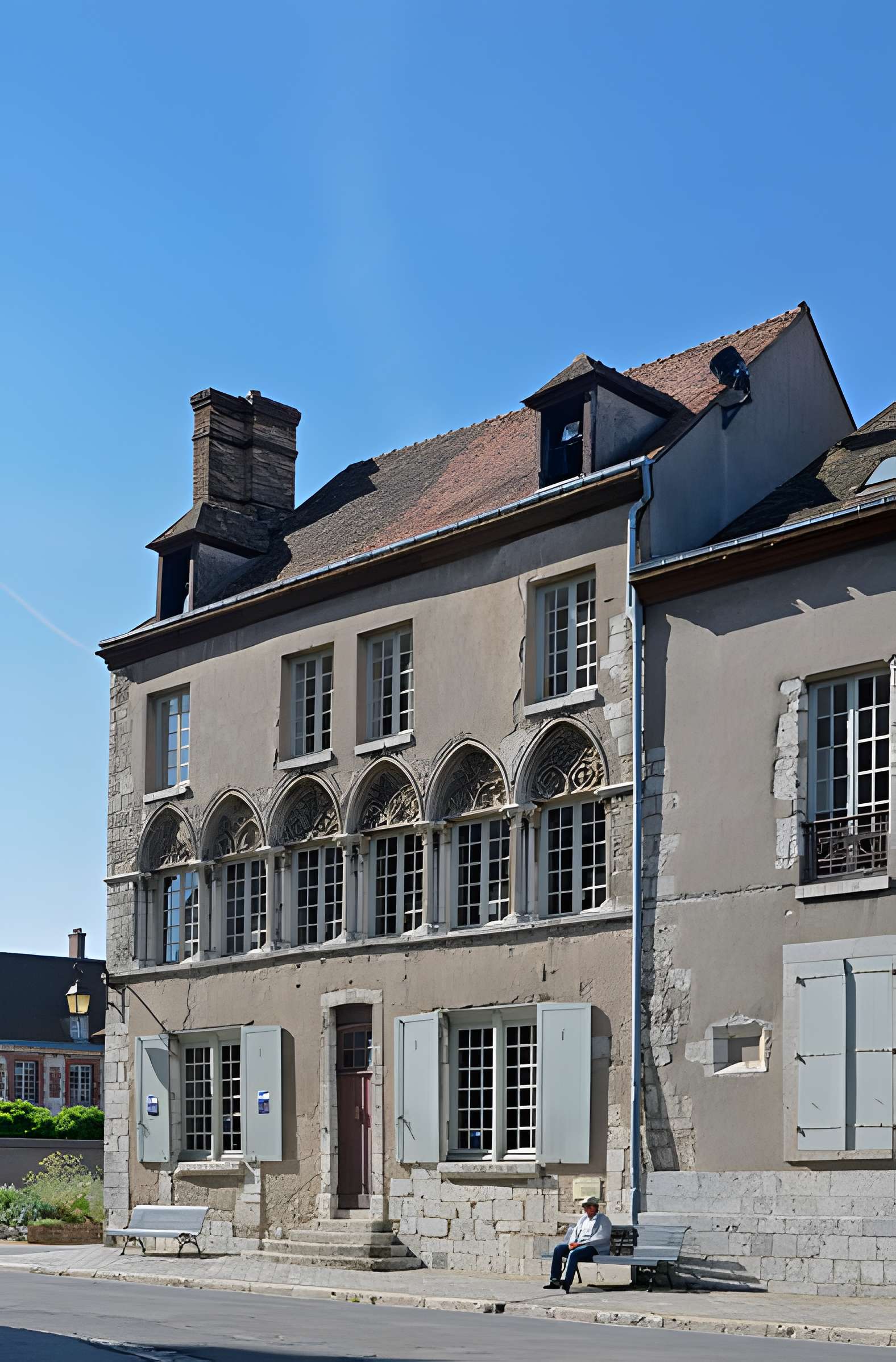 Maison, 7 Place de la Cathédrale à Chartres