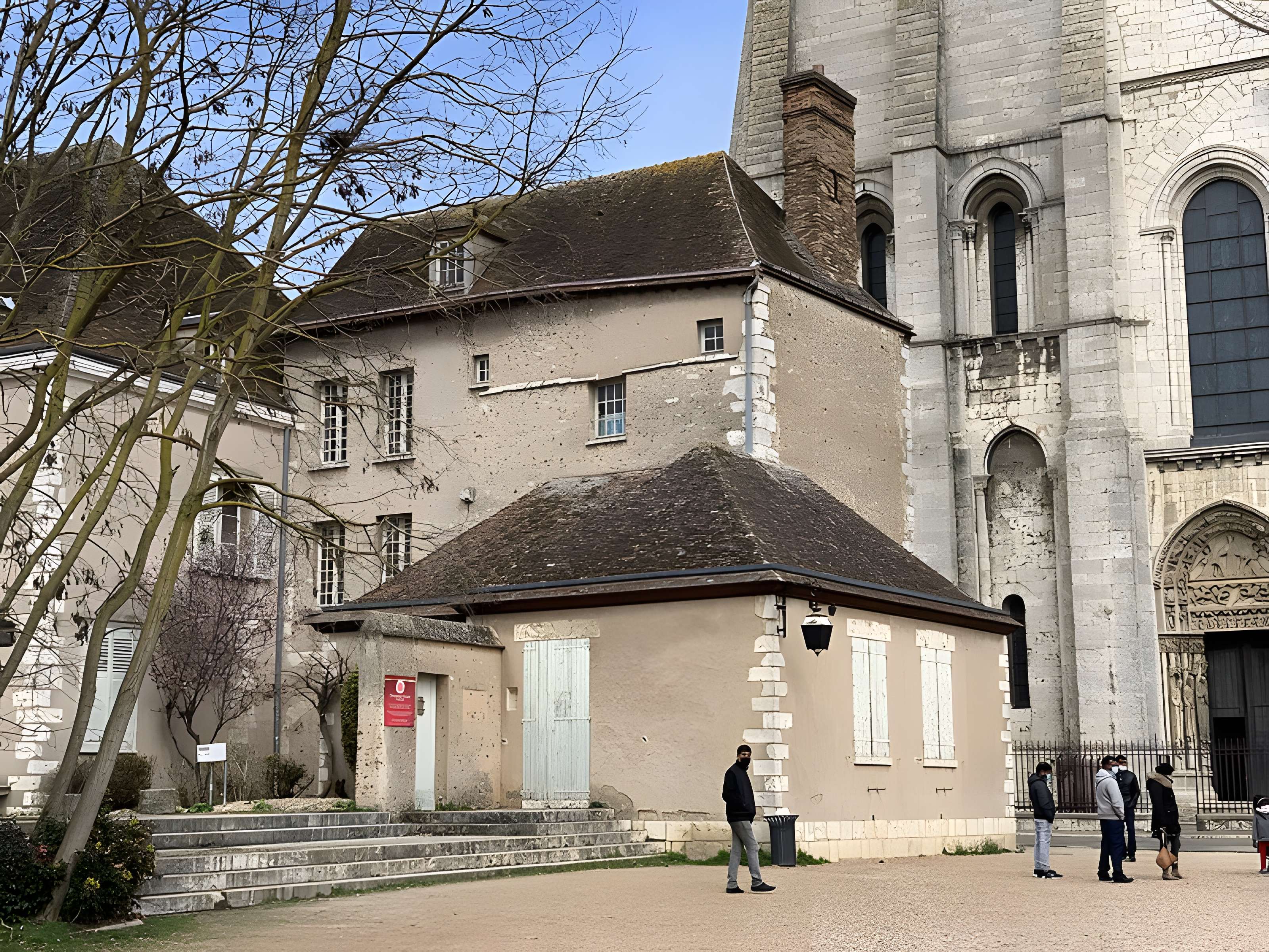 Maison, 7 Place de la Cathédrale à Chartres