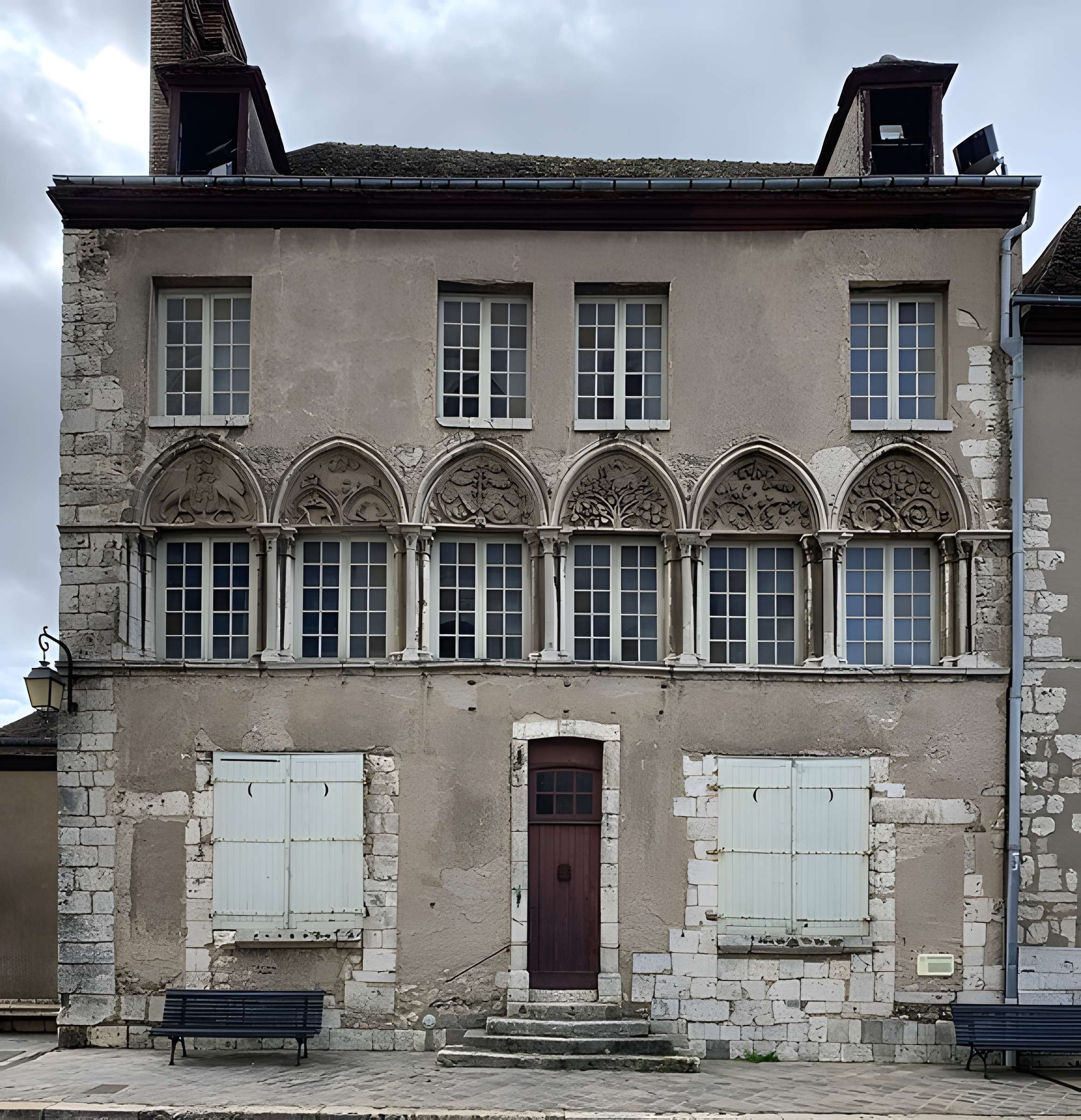 Maison, 7 Place de la Cathédrale à Chartres