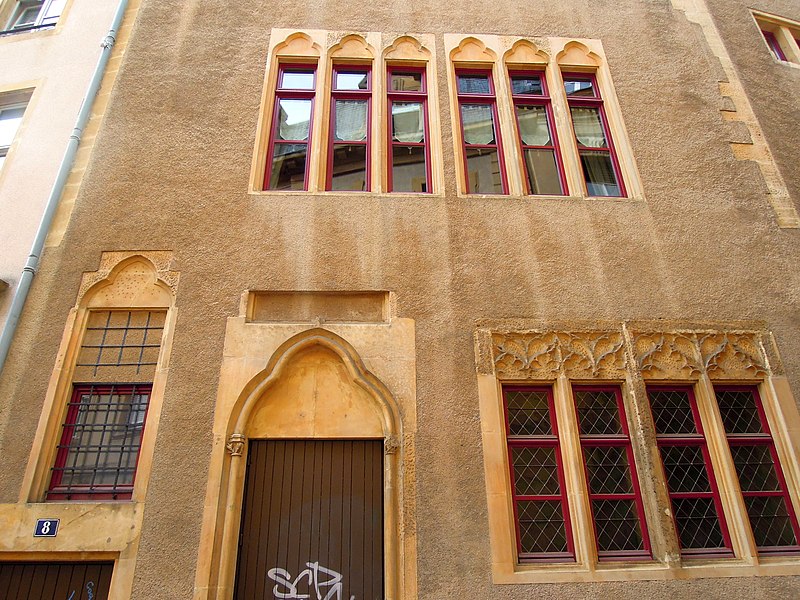 Maison, 8 Place Sainte-Croix à Metz