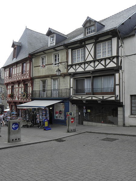 Maison, Place Notre-Dame à Josselin