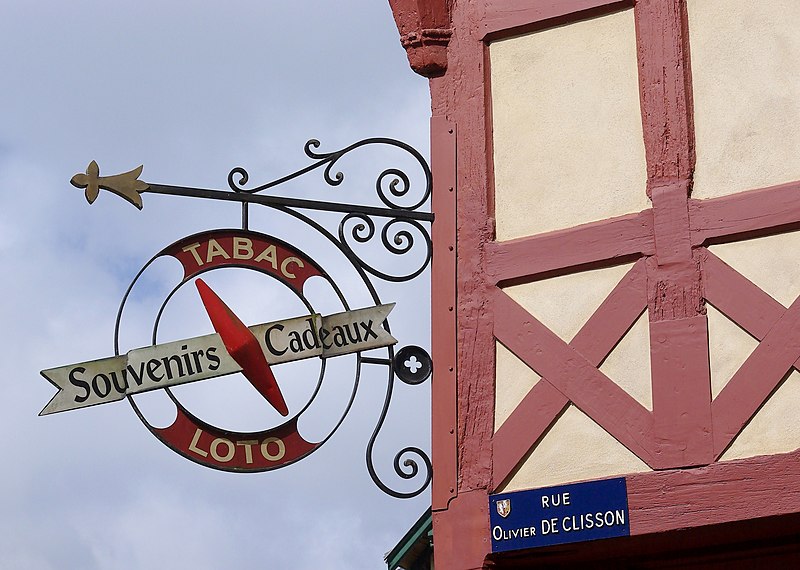Maison, Place Notre-Dame à Josselin