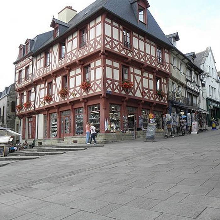 Photo de Maison, Place Notre-Dame à Josselin