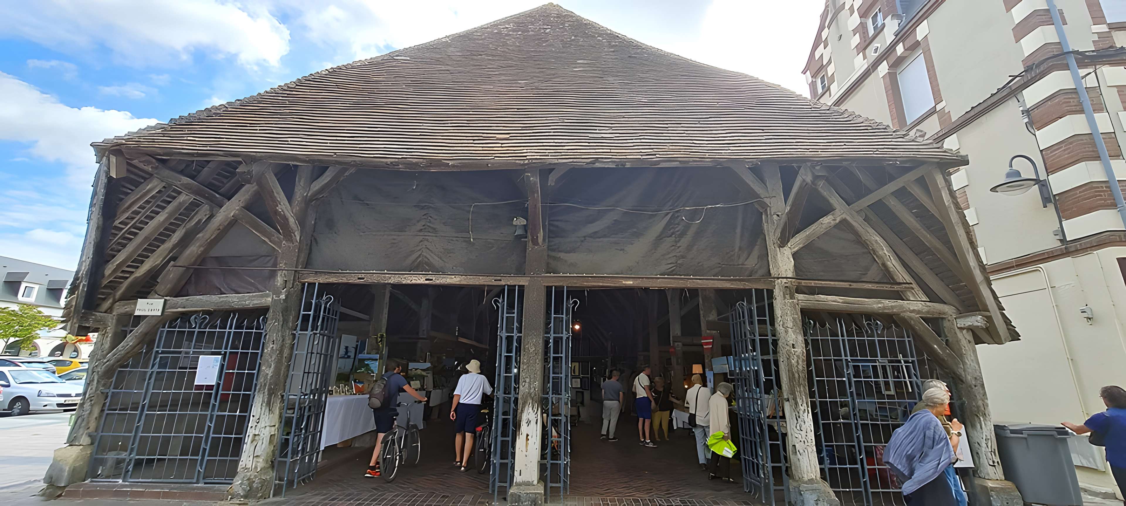 Halles de Dives-sur-Mer