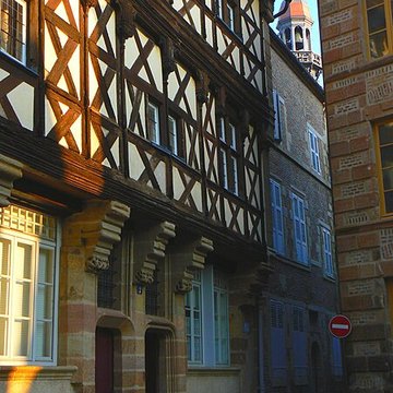 Maison, Rue Grenier à Moulins