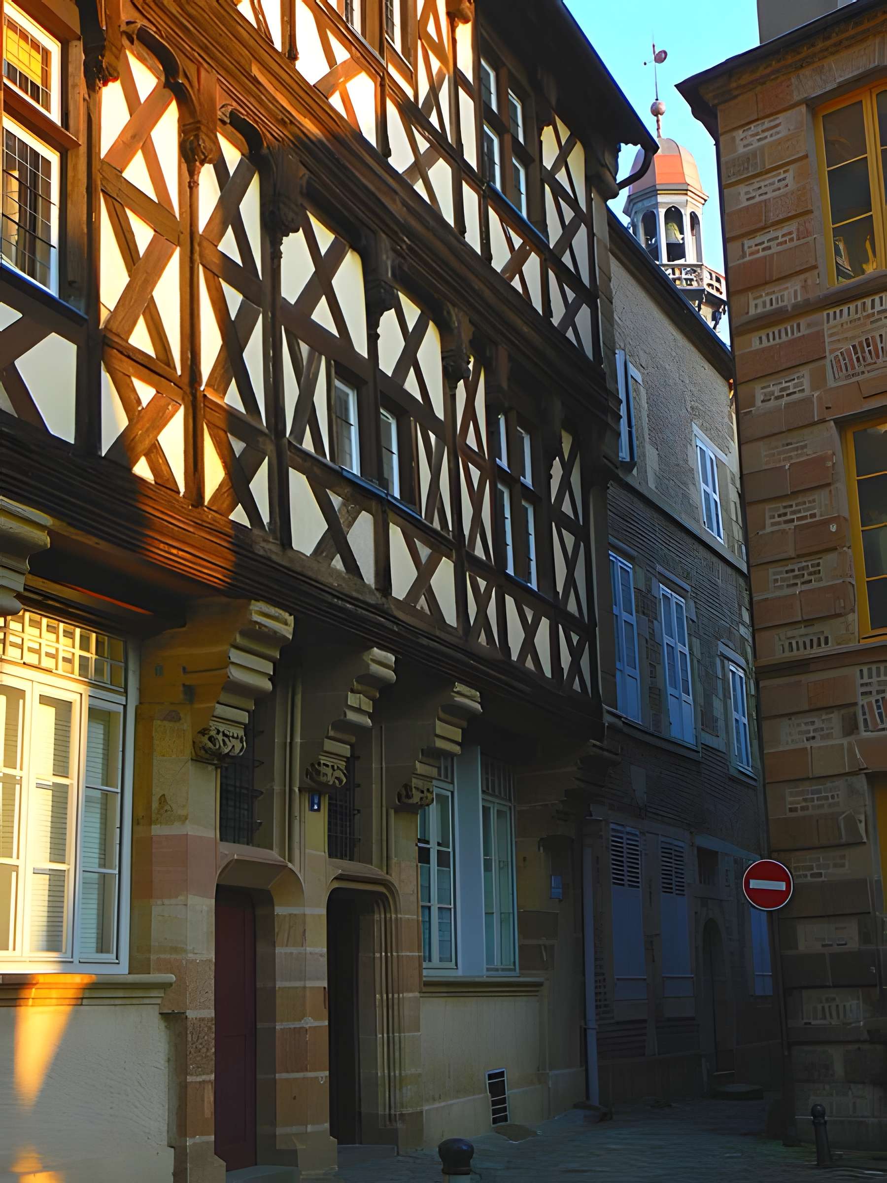 Maison, Rue Grenier à Moulins