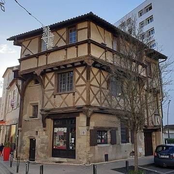 Maison, Rue Saturnin Arloing à Cusset