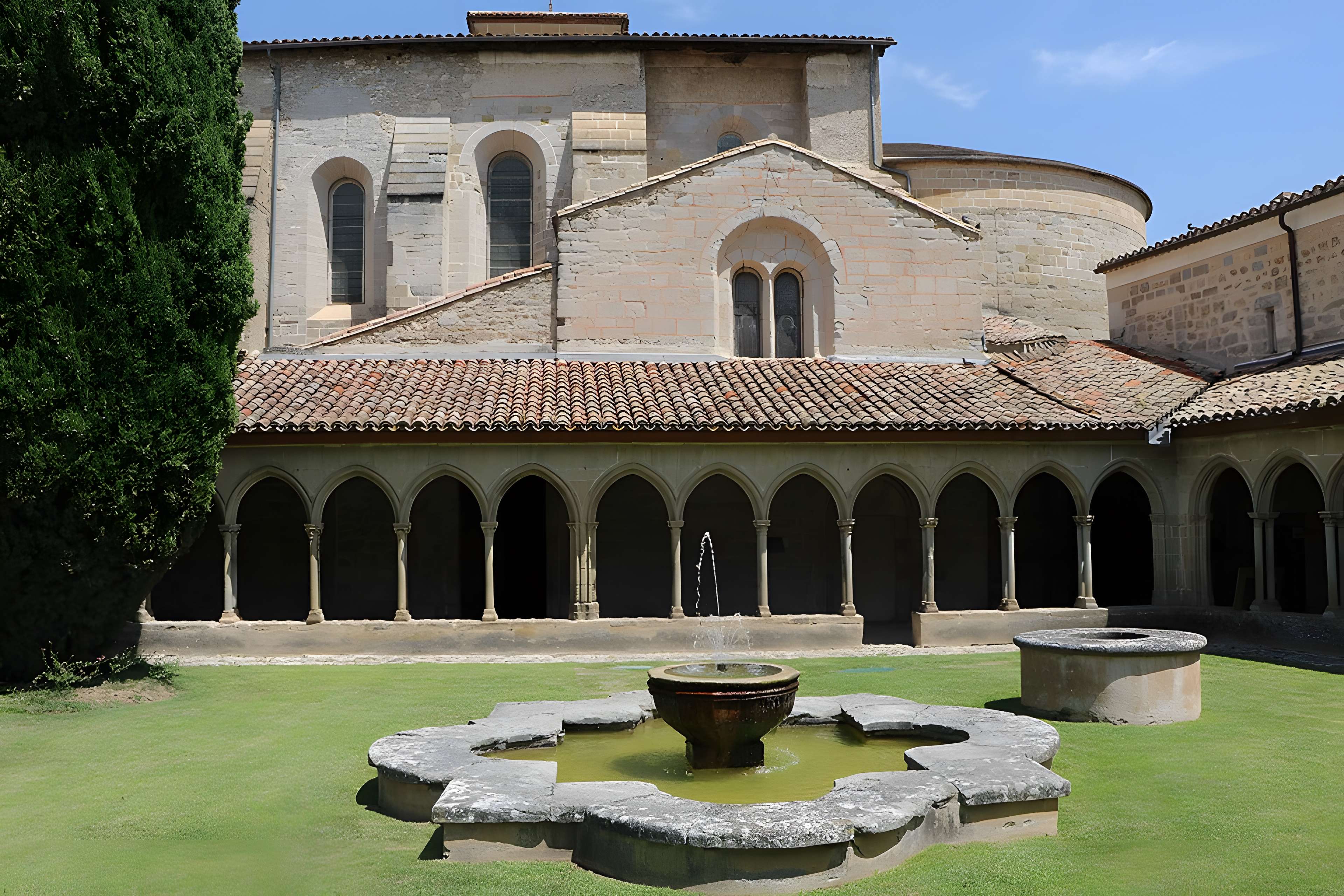 Abbaye Saint-Hilaire de Saint-Hilaire