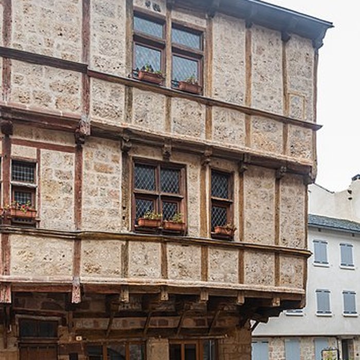 Photo de Maisons à pans de bois, Place au Blé à La Canourgue