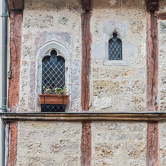 Photo de Maisons à pans de bois, Place au Blé à La Canourgue
