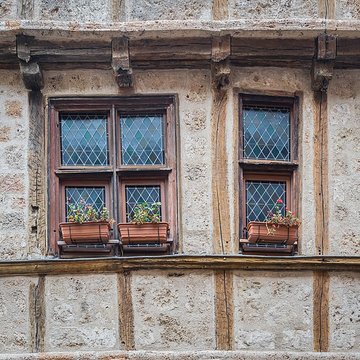 Maisons à pans de bois, Place au Blé à La Canourgue