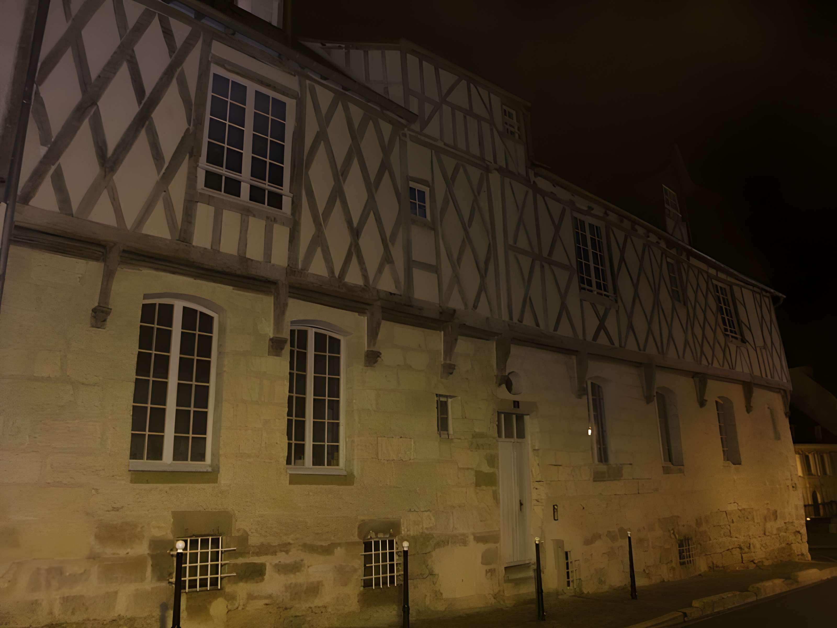 Maisons Avenue Henri-Ducrot N°2-4 à Bourges 
